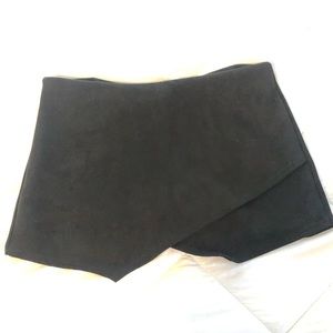 Velvet skirt/shorts